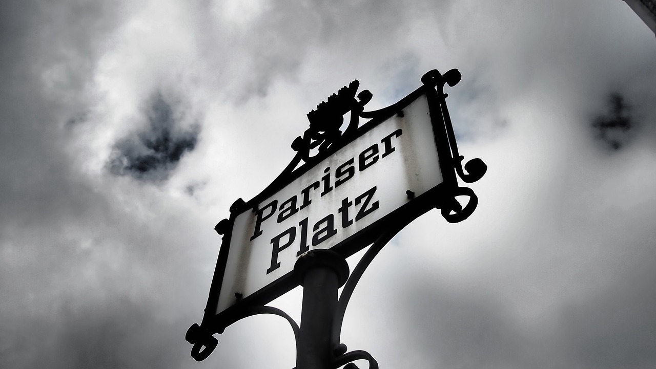 最新入黨誓詞內(nèi)容及其時(shí)代意義解讀，內(nèi)容與深遠(yuǎn)影響分析