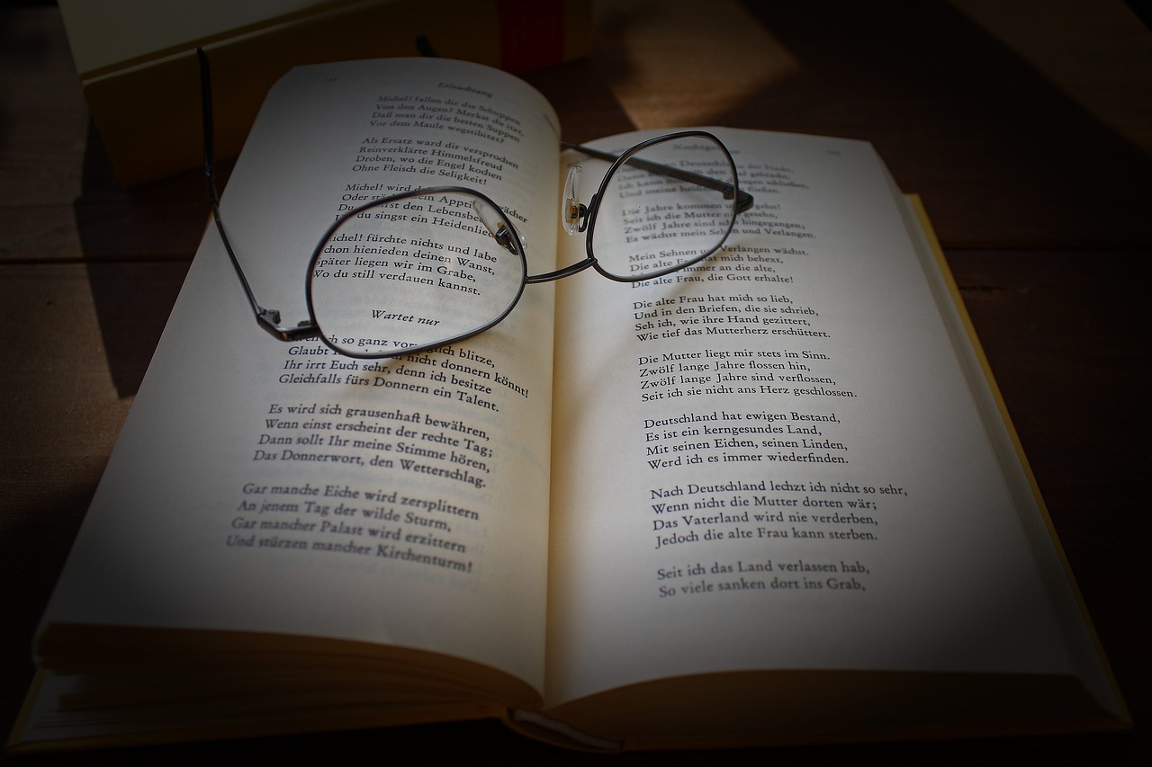 最新諾貝爾文學獎得主，榮耀與責任并存