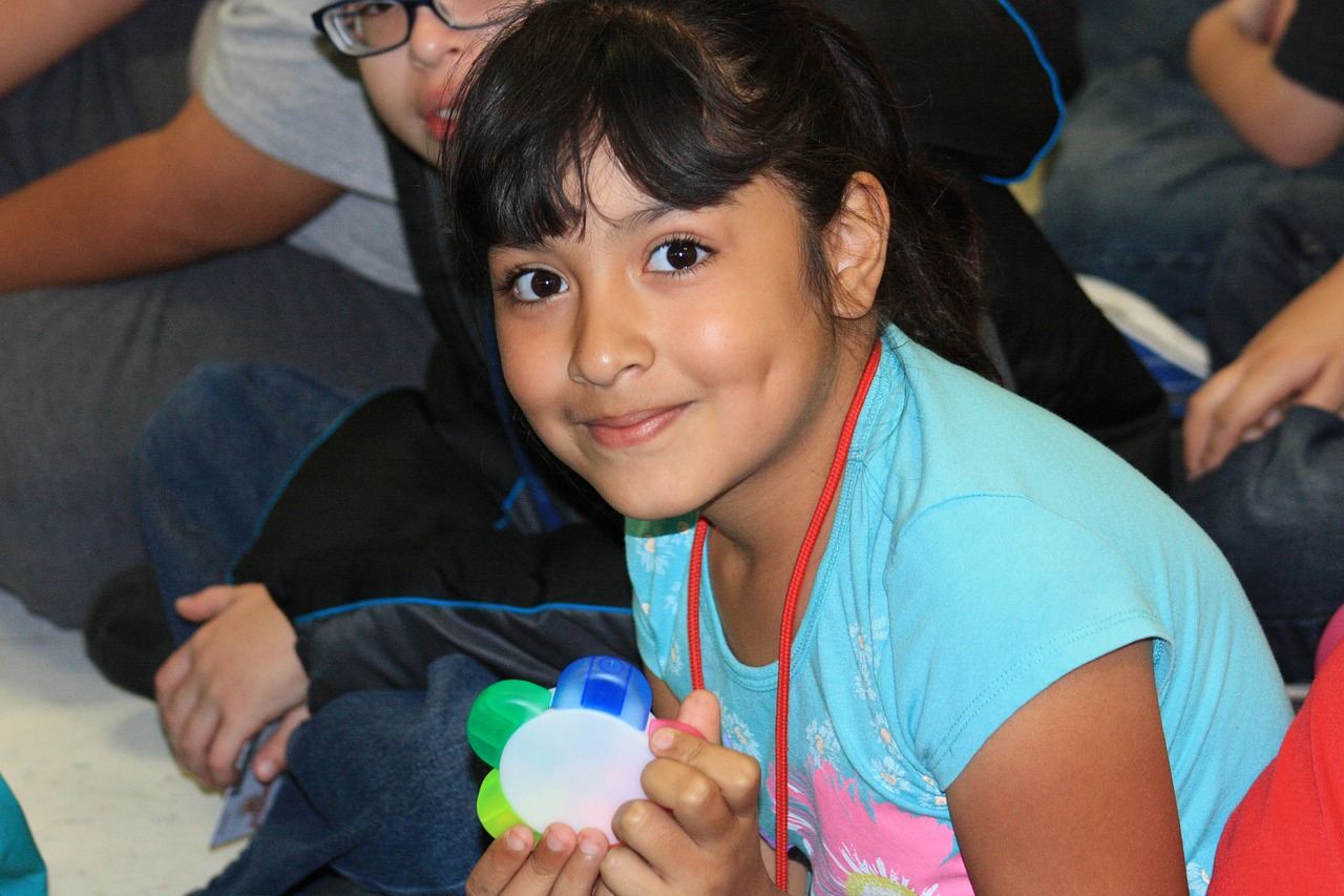 許華升最新搞笑視頻掀起歡樂(lè)風(fēng)暴，新篇章讓你笑不停歇！