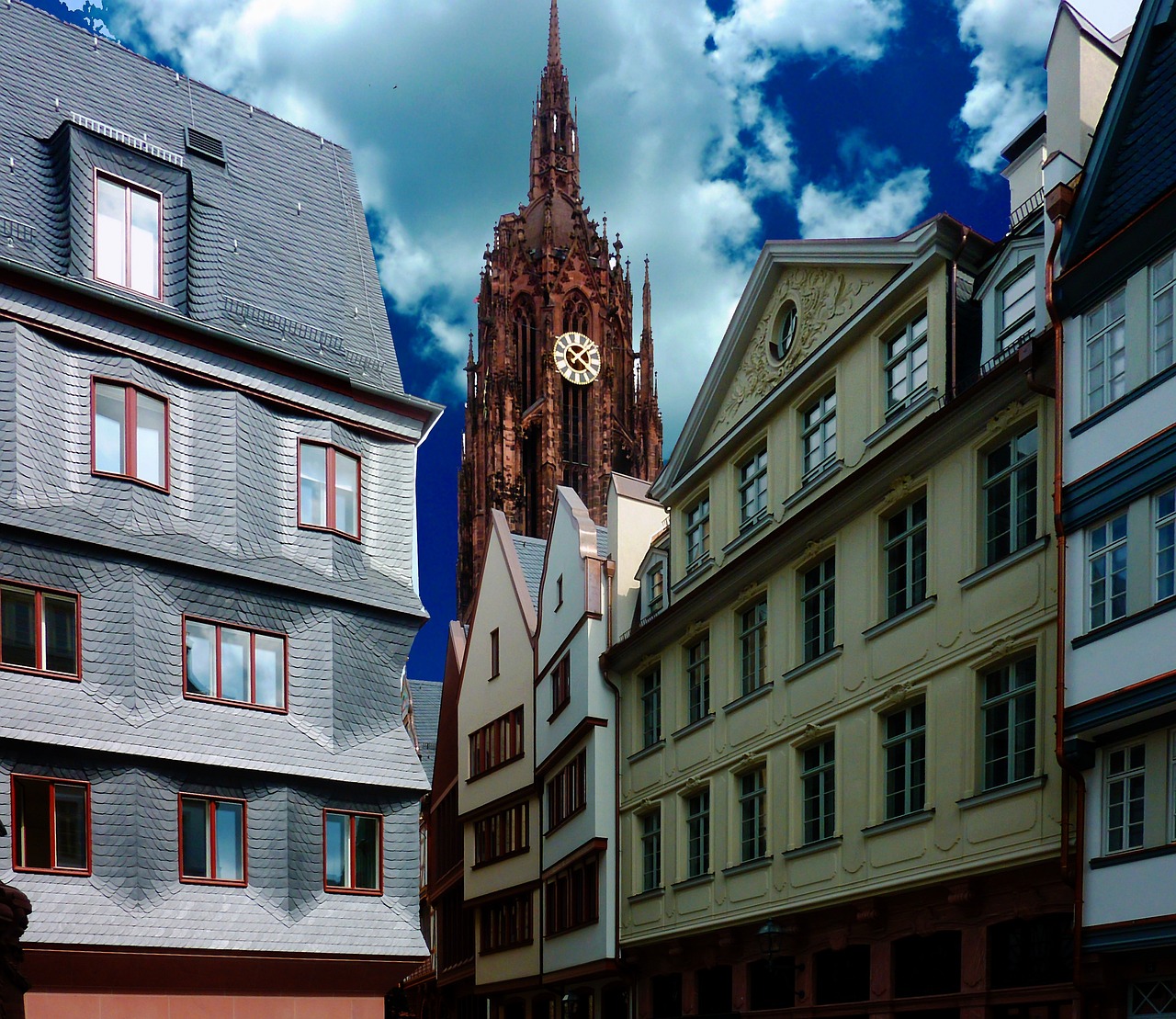 上海市城隍廟動(dòng)遷，歷史與現(xiàn)代的交融與挑戰(zhàn)