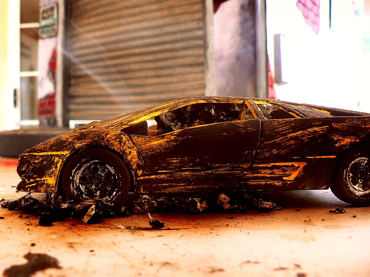 上海最新交通事故引發(fā)關(guān)注，城市交通安全面臨嚴(yán)峻挑戰(zhàn)