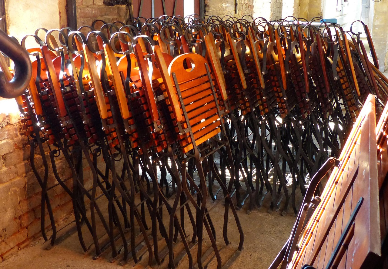 光明乳業(yè)股票最新動(dòng)態(tài)，行業(yè)趨勢(shì)、公司動(dòng)態(tài)與市場(chǎng)反應(yīng)全面解析