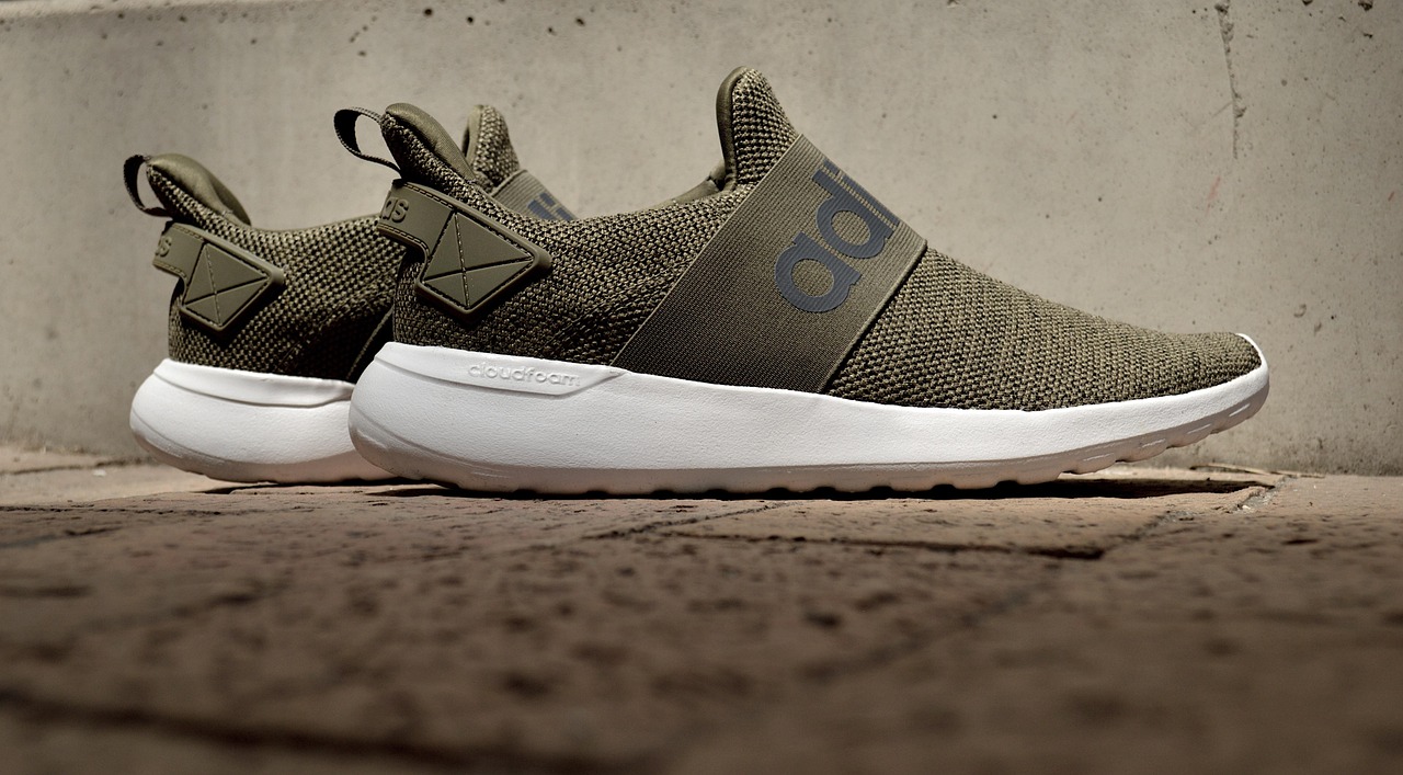 阿迪達斯2017新款男鞋，時尚與科技的完美融合