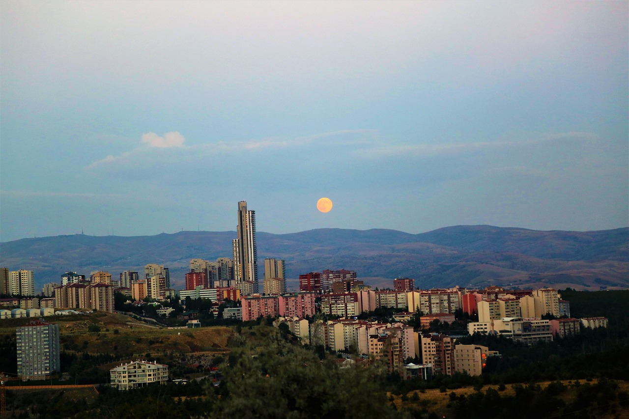 四平鐵西二手房最新動態(tài)及市場概況，購房指南與最新房源信息速遞