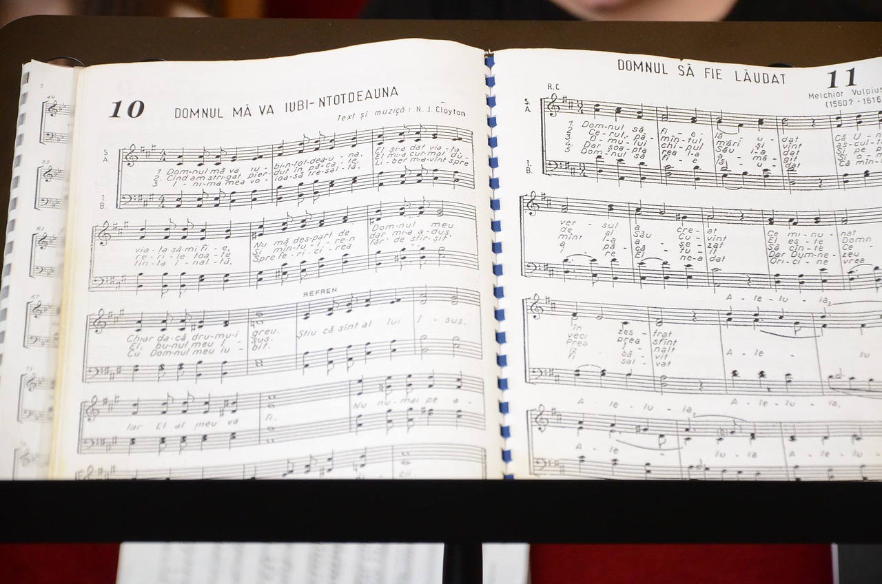 拾荒者符凡迪最新歌曲，城市音符中的獨特旋律