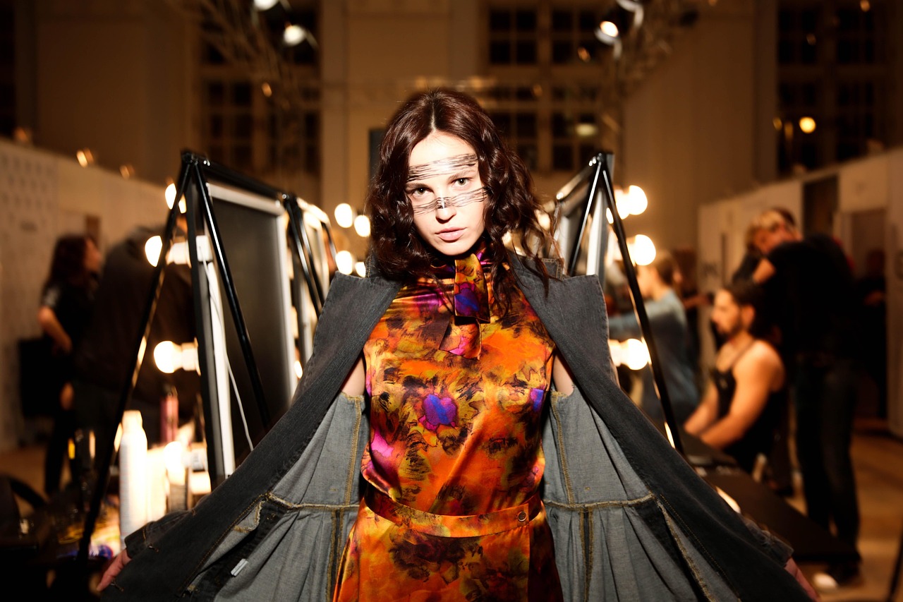 最新秧歌服裝，展現(xiàn)傳統(tǒng)魅力的時尚之選，引領(lǐng)秧歌時尚潮流